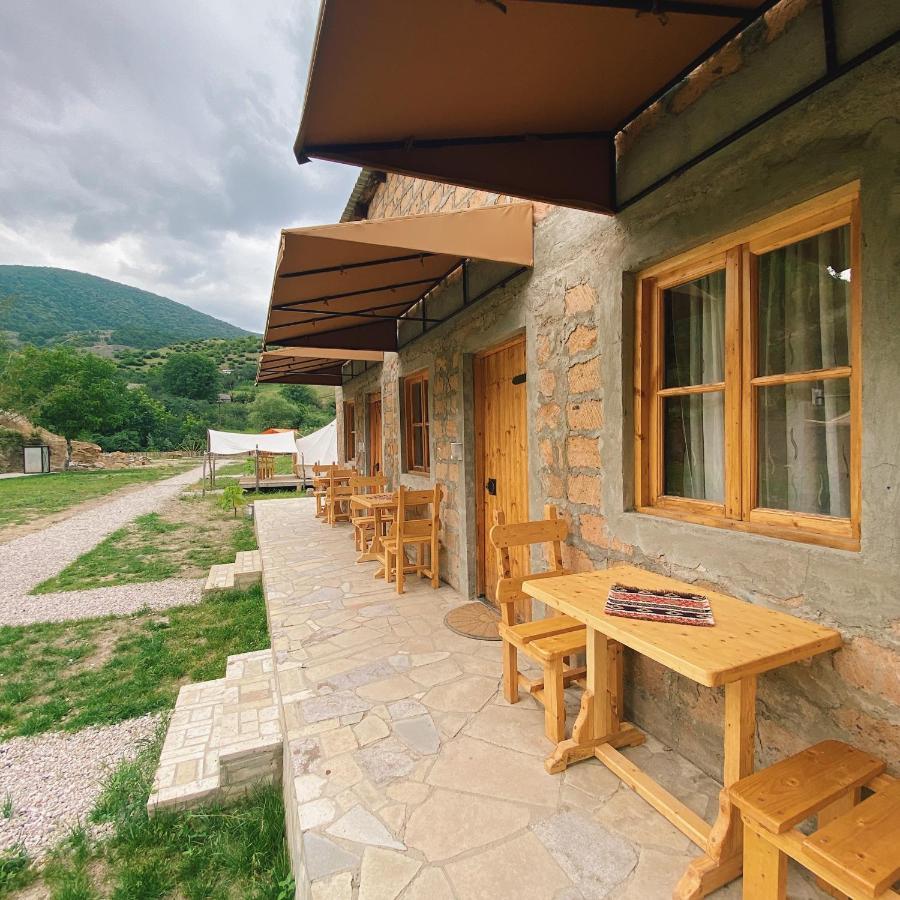 Hovek Guest House Dilijan Exteriör bild