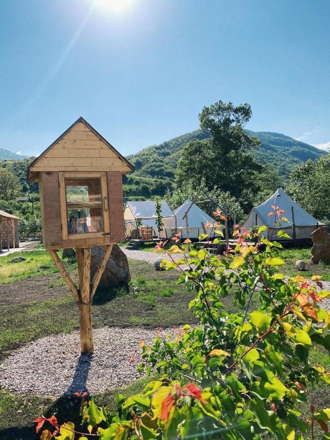 Hovek Guest House Dilijan Exteriör bild